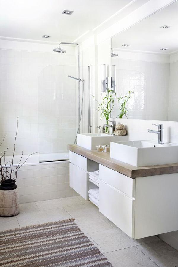 Badezimmer-einrichten-weiße-Farbe-für-die-Wände