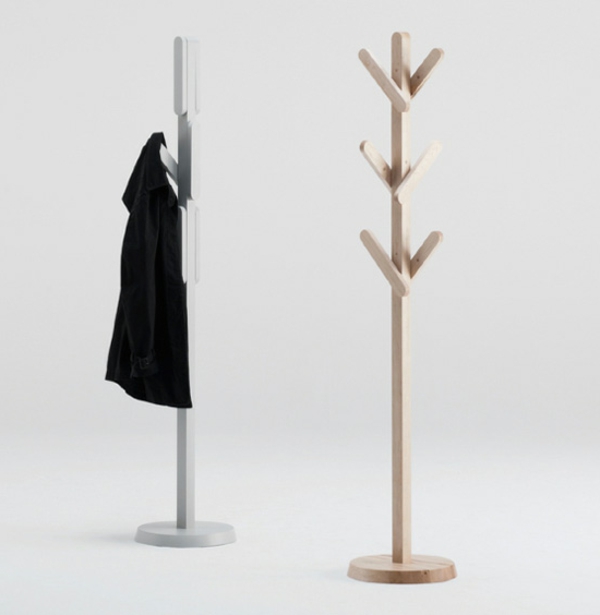 Garderobenständer-aus-Holz-mit-tollem-Design Kleiderständer aus Holz