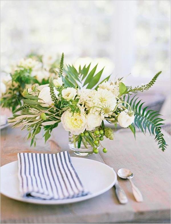 Hochzeitdeko-fantastische-elegante-und-stilvolle-Ideen-zur-Dekoration-mit-weißen-Rosen