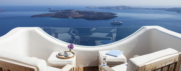 Santorini-Griechenland-luxus-Häuser-mit-erstaunlicher-Terrasse