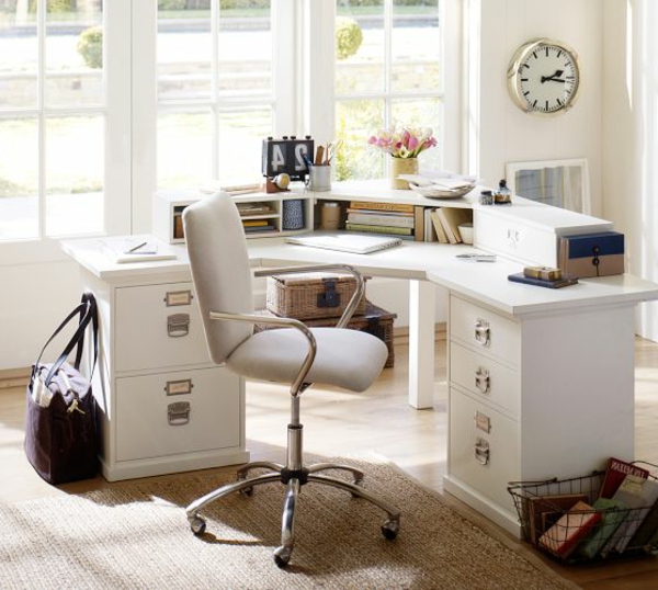 Schreibtisch-für-die-Ecke-aus-Holz-in-Weiß