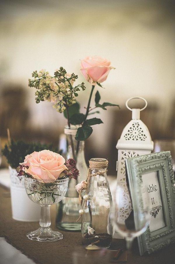 -Tischdeko-Hochzeit-Hochzeitsideen-Vintage-Tischdeko-Ideen-rosa-Blumen