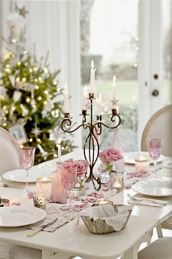 Weihnachtsdeko-für-Tisch---wunderschöne-stilvolle-Ideen
