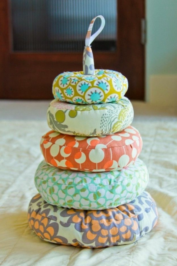 einfache-bastelideen-interessante-dekorative-torte-machen
