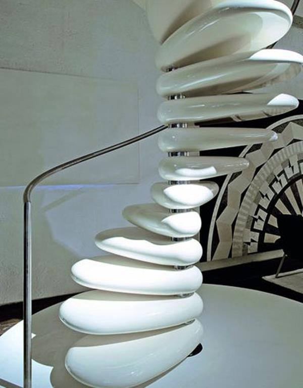 faszinierendes-Design-Windeltreppe-mit-ultra-modernem-Design-aus-weißen-Steinen