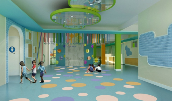 kindergarten-interieur-blaue-wänd-sehr-interessant