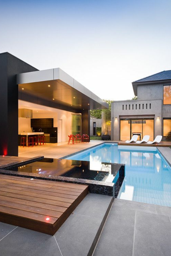 luxuriöse-und-erstaunliche-Terrasse-mit-einem-Pool