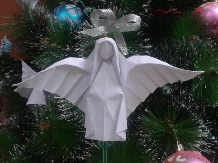 origami zu weihnachten basteln mit kindern selber machen origami engel anleitung einfach