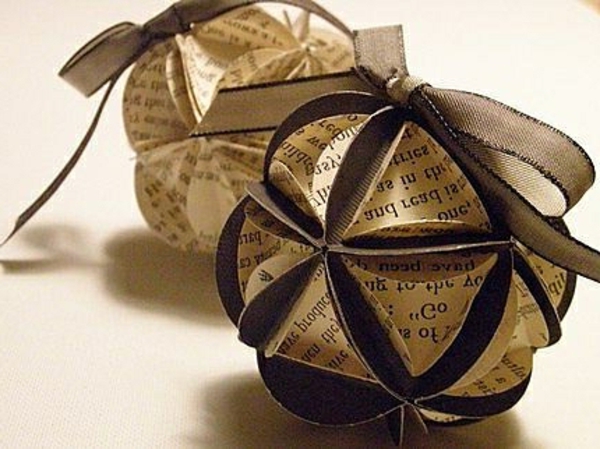 origami-zu-weihnachten-beige-kugeln