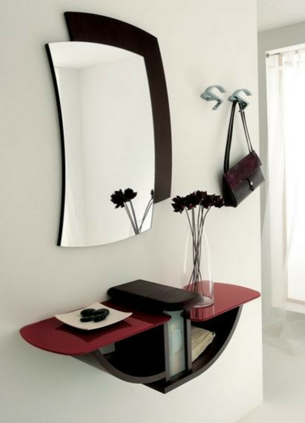 schöne-Ideen-für-das-Interior-mit-Holzmöbeln-für-den-Flur-moderner-Spiegel