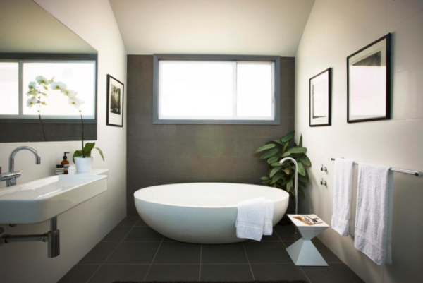 Freestanding bathtub in modern bathroom