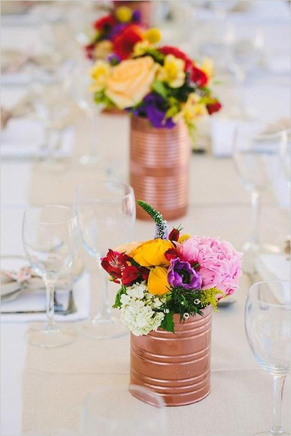 wunderschöne-elegante-Hochzeitsdeko-mit-Blumen