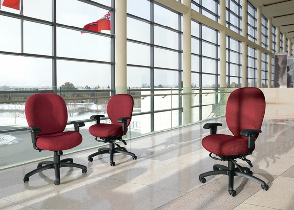 Büromöbel-Schreibtischstühle-mit-modernem-Design-in-roter-Farbe