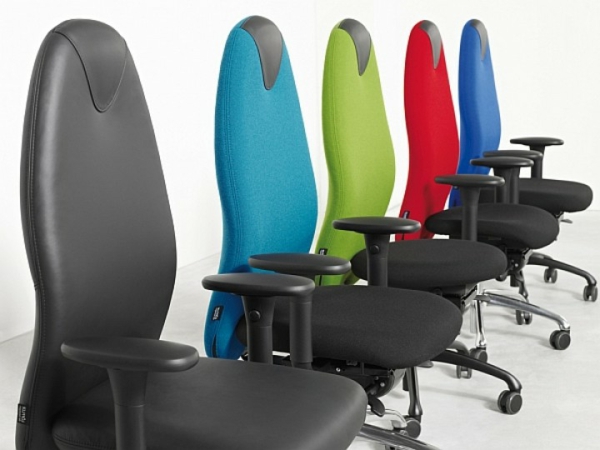 Büromöbel-Schreibtischstühle-mit-modernem-Design-in-verschiedenen-Farben