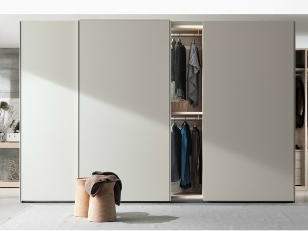 Kleiderschrank-Weiß-Kleiderschrank-Schiebetüren-Spiegel-modernes-Interior-Design-Wohnideen