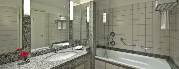 standart-badezimmer-im-mosaik