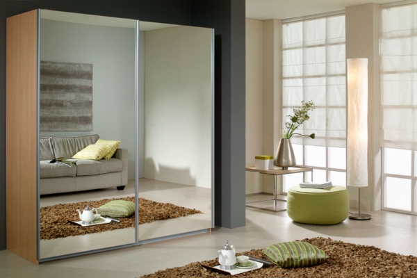 Schiebetüren-Spiegel-für-Kleiderschrank-schöne-Wohnideen-für-Zuhause