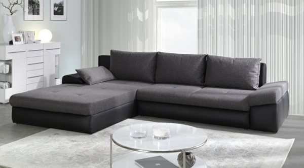 bequeme-couch-grau-schöne-einrichtungsideen-für-das-wohnzimmer