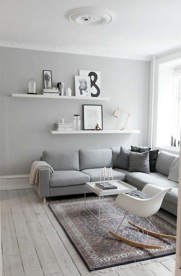 bequeme-couch-graue-farbe-schöne-einrichtungsideen-für-das-wohnzimmer