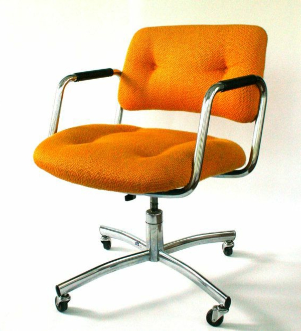 bequemer-Bürostuhl-elegantes-Modell-Büromöbel-in-Orange