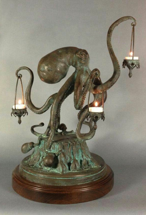 deko-skulpturen-cooler-oktopode-mit-kerzen