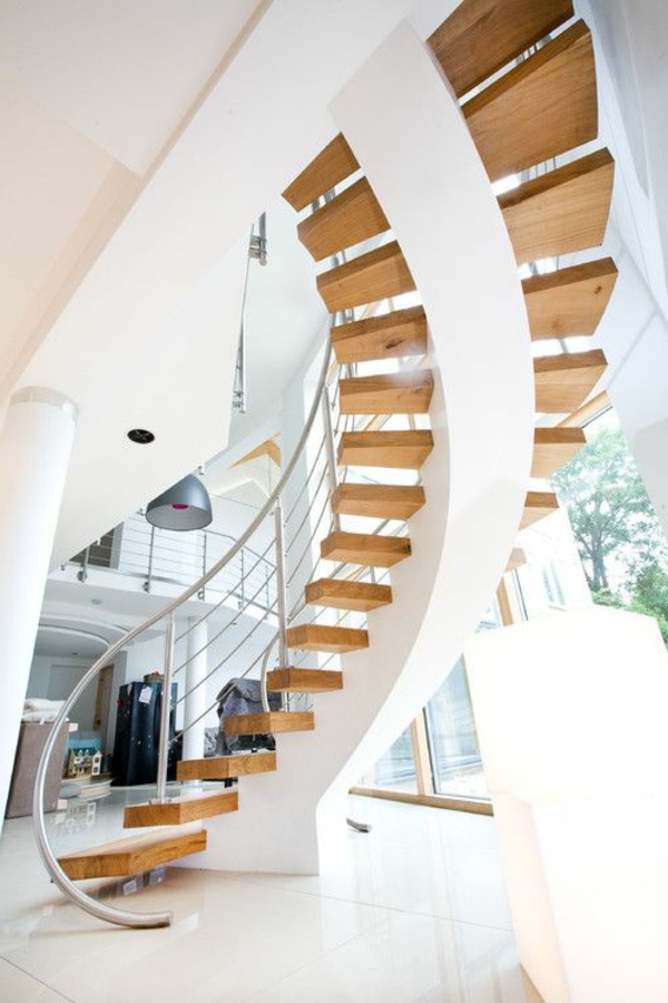 effektvolle-Spiraltreppe-mit-sehr-schönem-Design