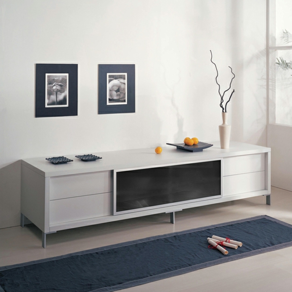 ein-weißer-Fernsehschrank-aus-Holz-effektvolles-Design-Einrichtungsideen-für-das-Wohnzimmer