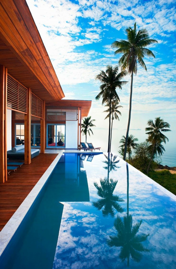 eine-luxus-villa-mit-einem-fantastischen-pool-luxuriöses-design-