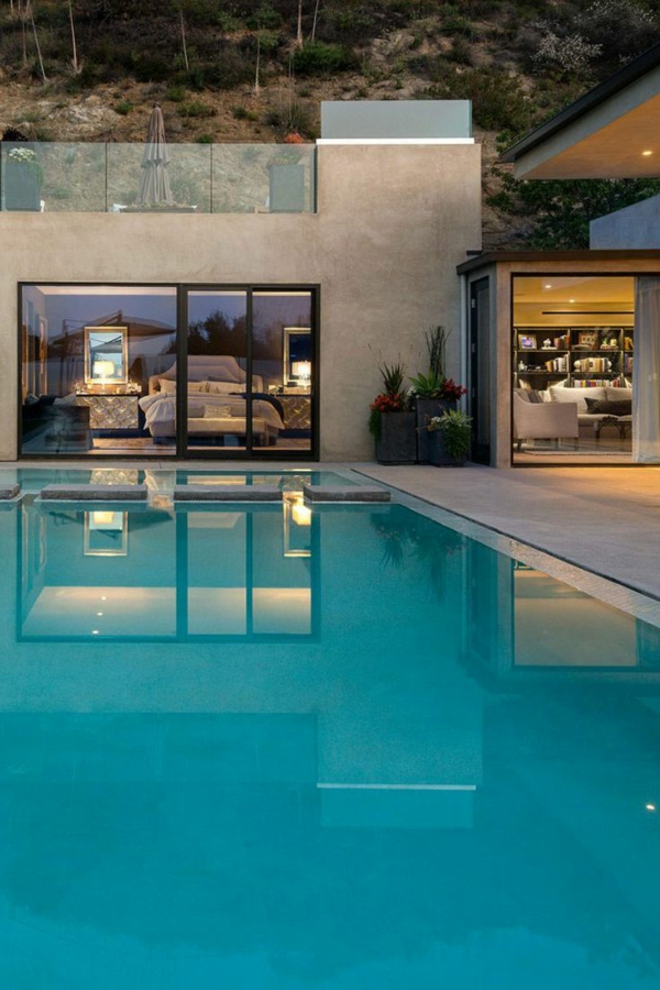 erstaunliche--luxus-häuser-mit-pool-für-einen-unvergesslichen-urlaub
