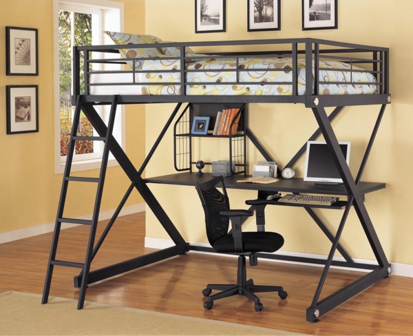 funktionelle--Kinderzimmermöbel-Hochbett-mit-einem-Schreibtisch
