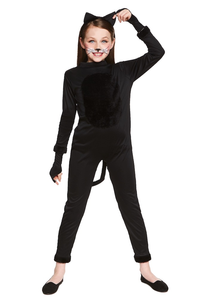 Halloween Kostüme für Mädchen, sich als Katze verkleiden, schwarzes Outfit mit Schwanz und Katzenohren 