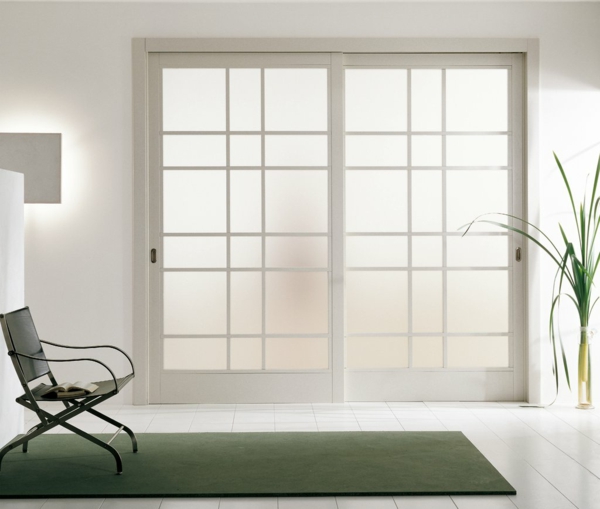 interior-design-ideen-weiße-innentüren-schöne-wohnideen-glastüren