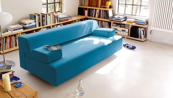 komfortables-und-modernes-schlafsofa-in-schöner-blauen-farbe