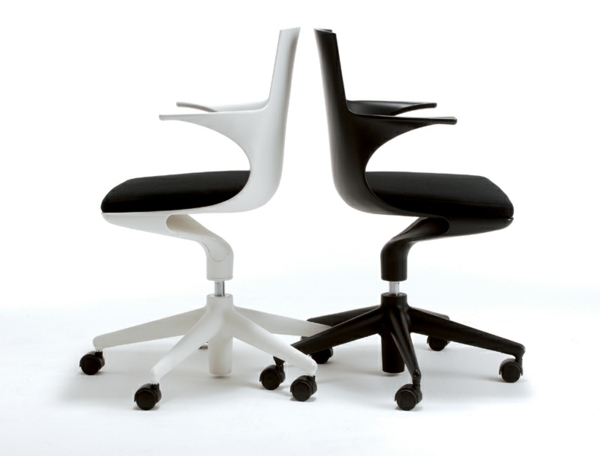 moderner-Arbeitsplatz-Schreibtischstuhl-Schwarz-und-Weiß