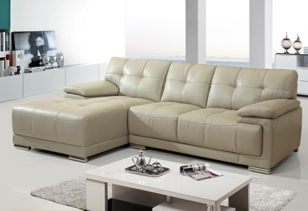 sofa-mit-schlaffunktion-ledercouch-weiß-super-schickes-design-wohnzimmer-idee