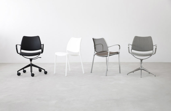 super-coole-stühle-in-drei-farben-schwarz-weiß-grau