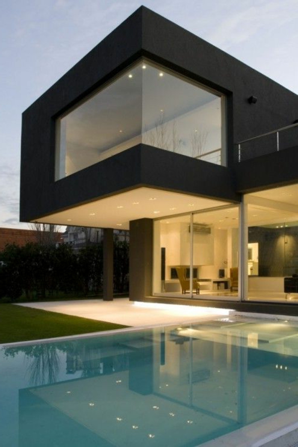 ultra-moderne-architektur-ferienhaus-mit-pool