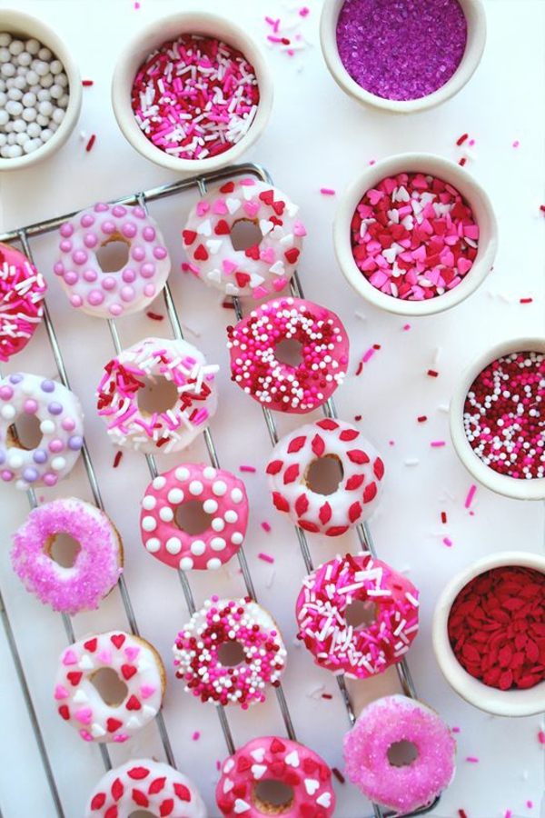 valentinstag-ideen-leckere-süßigkeiten-in-rosa