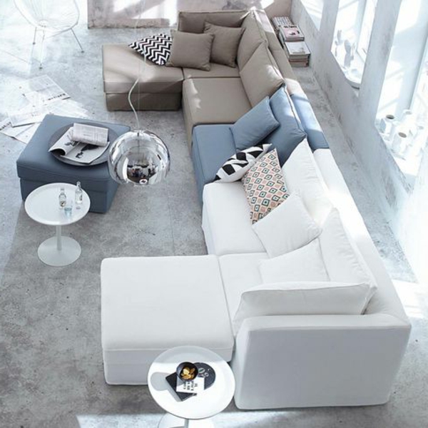 weißes-sofa-mit-schlaffunktion-mit-wunderbarem-design