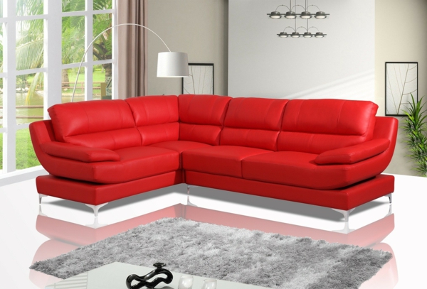 wohnzimmer-einrichten-ledercouch-design--in-rot