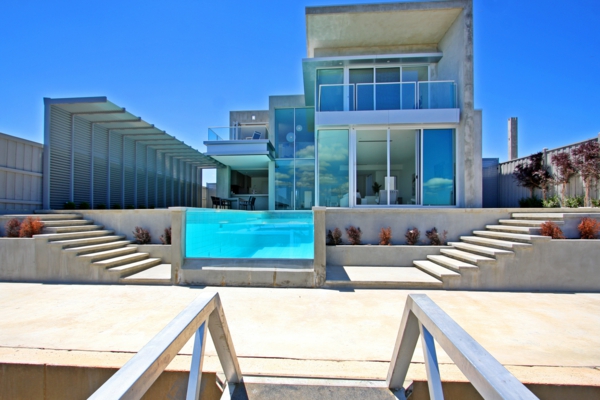 eine-moderne-und-luxuriöse-architektur-ferienwohnung-mit-pool