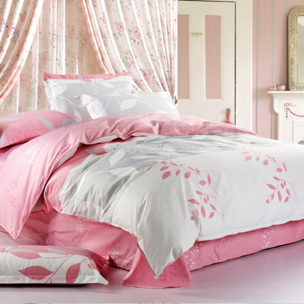 elegantes-bett-im-landhausstil-rosige-und-weiße-farbe- ein sehr schönes und cooles bild