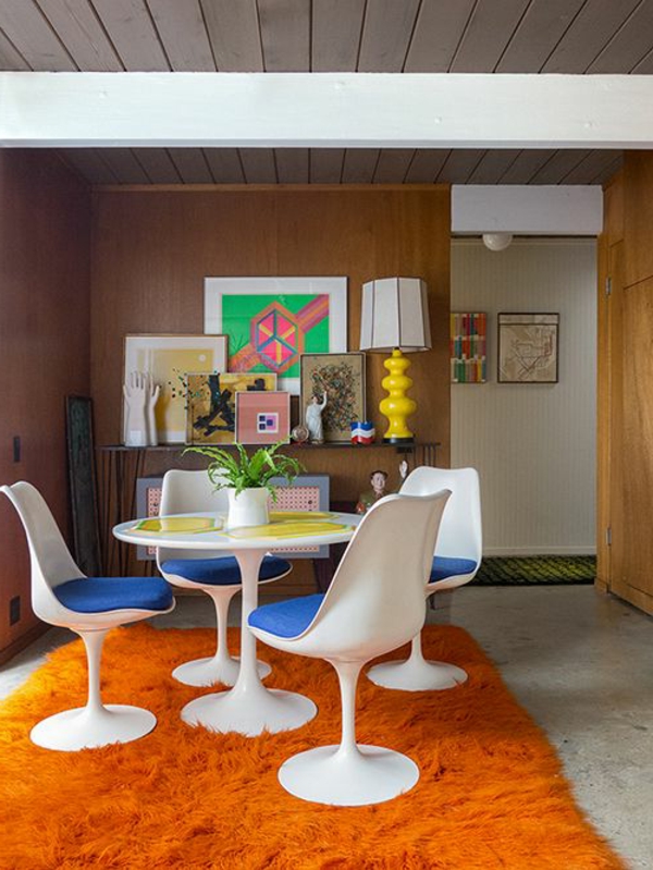esszimmer-gestalten-schöne-und-moderne-einrichtungsideen-teppich-in-orange