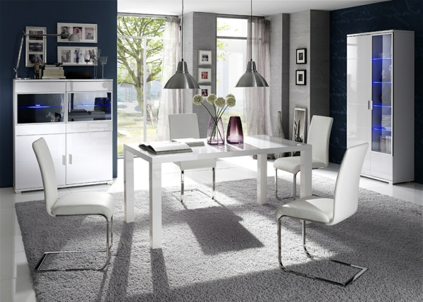 esszimmer-möbelset-in-weiß-esszimmerstühle-esszimmertisch-design-ideen