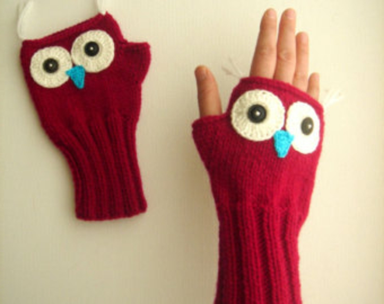 eulen-handschuhe-besonders-halb-rot-große-augen-witzig-schick-modern-warm-besonders