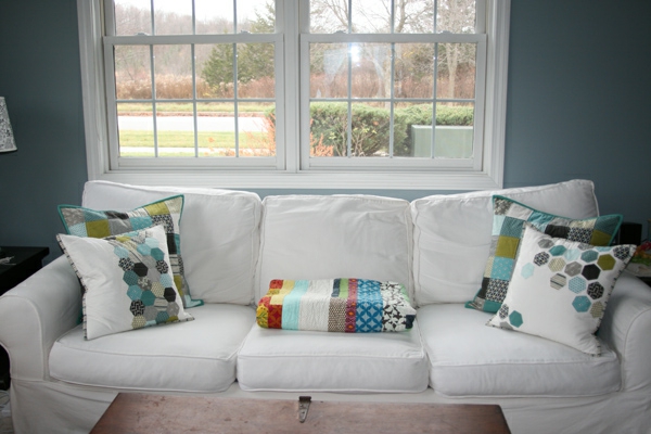 Patchwork modell vom  Kissen - wunderschönes weißes sofa
