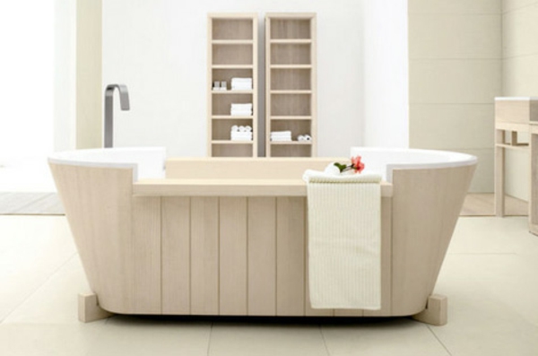 badmöbel-aus-holz-weiße-schöne-badewanne