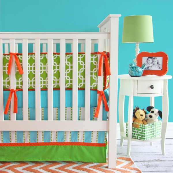 farbige-baby-bettwäsche-set-babyzimmer-einrichten-babyzimmer-deko