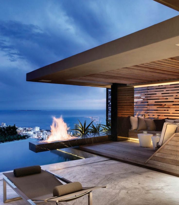 fliesen-auf-der-terrasse-moderne-luxus-ferienwohnung-luxus-ferienhaus