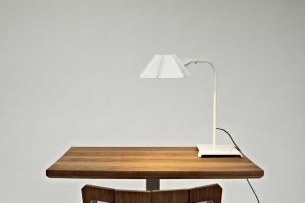 moderne-lampen-mit-coolem-design-beleuchtung-weiß